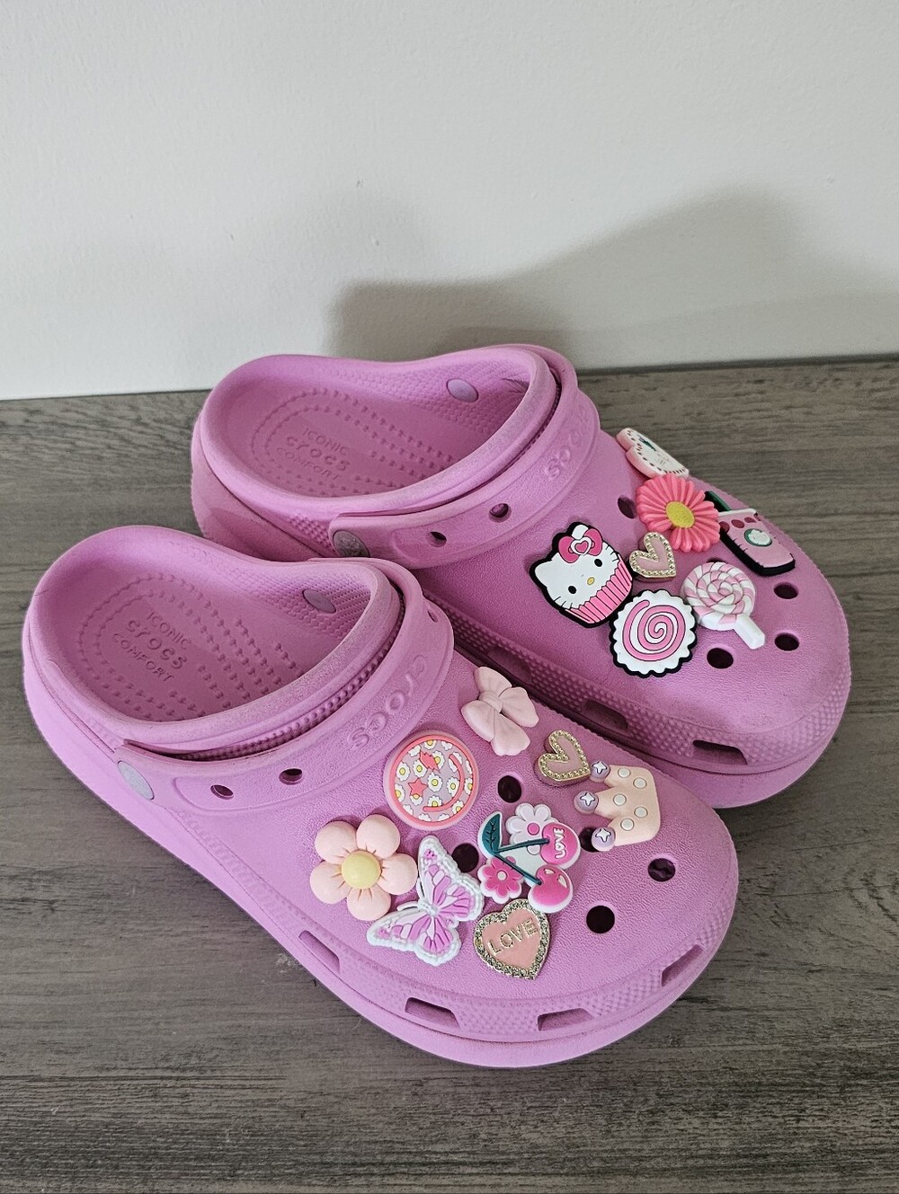 CROCS Kids Pink Wedge Clog Sandals with Cute Charm Mix Girl Size J 4
